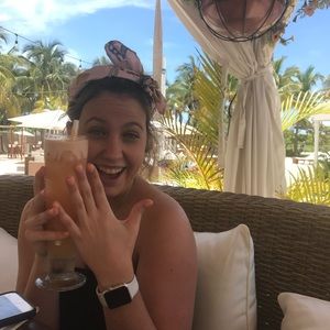 Meet your Posher, Lexie